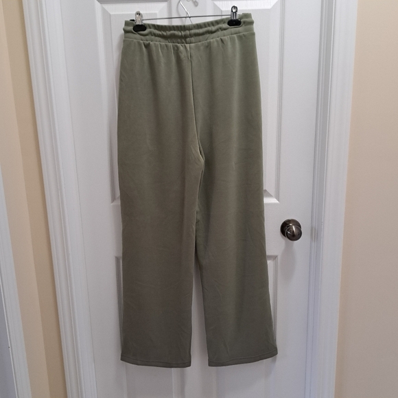 New! Bench Joggers Women's Size Medium Green Pull On Wide Leg Pant Sueded Jogger - Picture 6 of 9